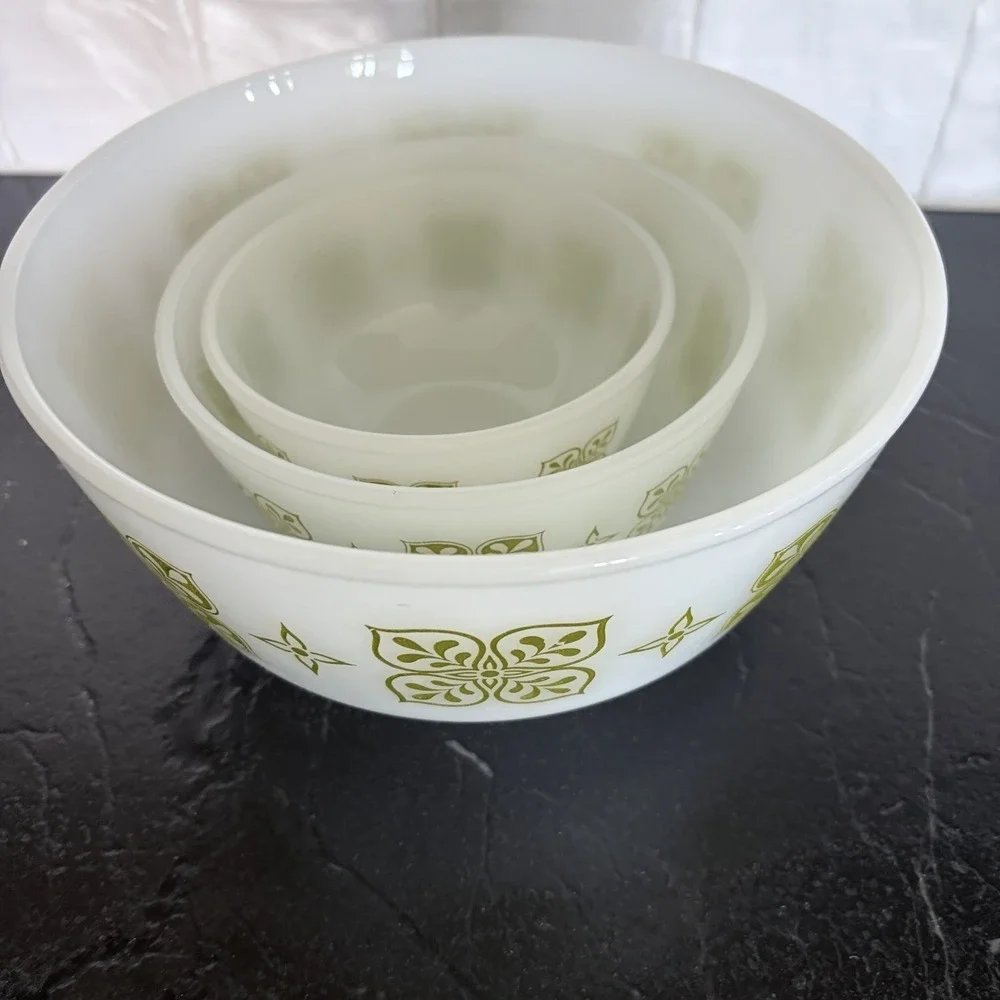 VTG Fire King‎ Dutch Clover Green Set Of 3 Mixing Bowls Anchor Hocking